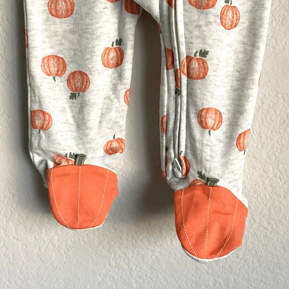 \Carter’s\ NWT 🎃 Pumpkin Footie